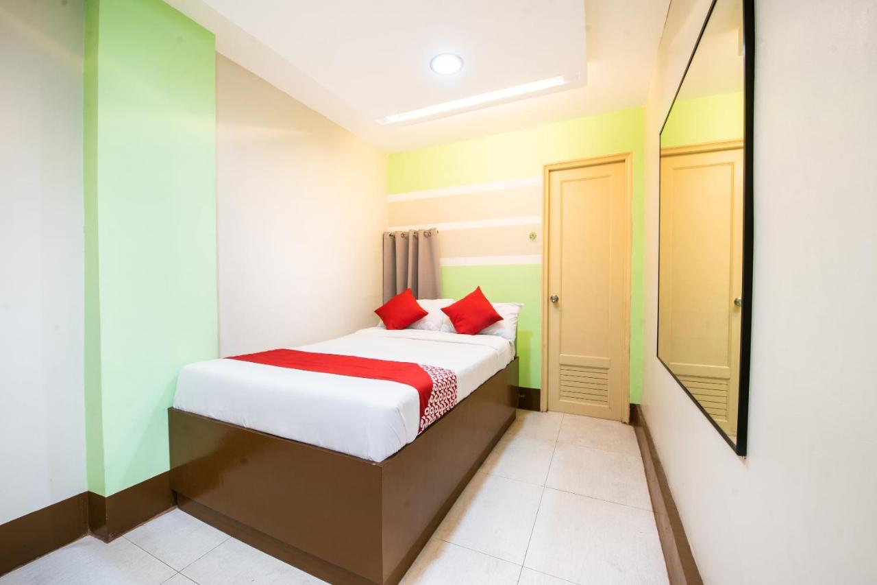 Oyo 475 Pearl Blossom Hotel Manila Exterior foto